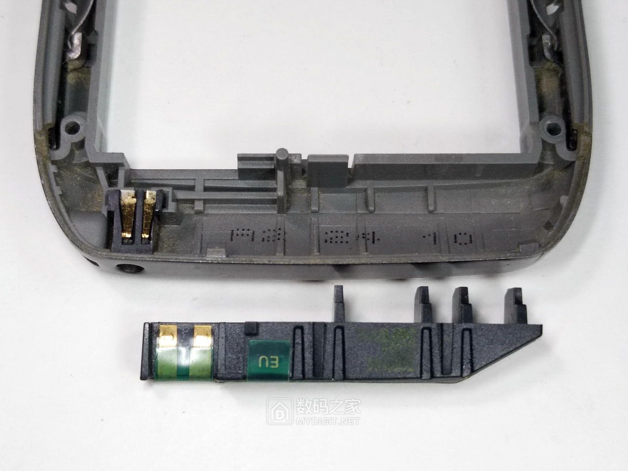 70余图拆解2008年款诺基亚全键盘旗舰E71,曾经的神机名不虚传