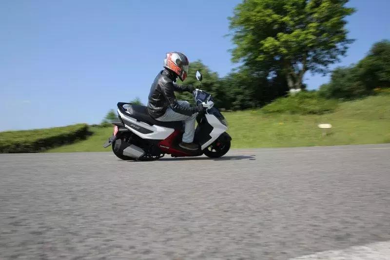 三阳fnx踏板摩托车全系列,三阳最新款150踏板摩托车测试