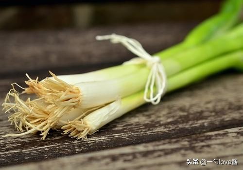 如何区分大葱的优劣,大葱小葱味道区别