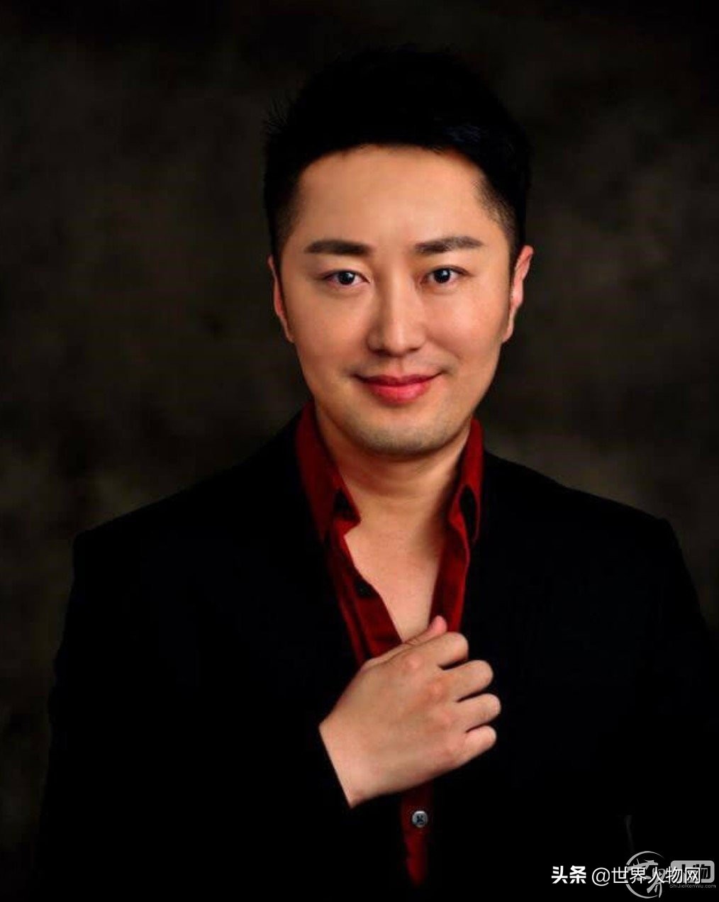 钻石总裁高博：一面商业一面慈善