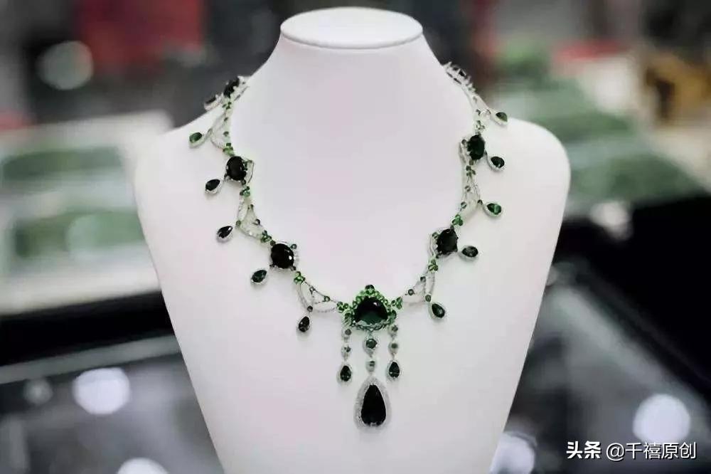 俄罗斯珠宝降价,俄罗斯珠宝店