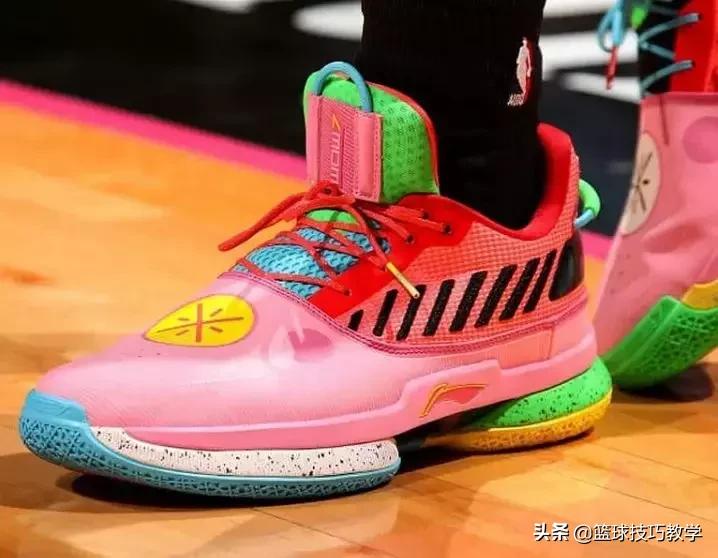 今年最推荐的年度最佳球鞋 (2018公认最好的十双球鞋)