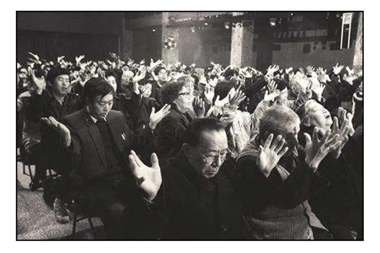 40年前一个五年级“神童”的*局骗**,让中国冒出多个“超能力者”