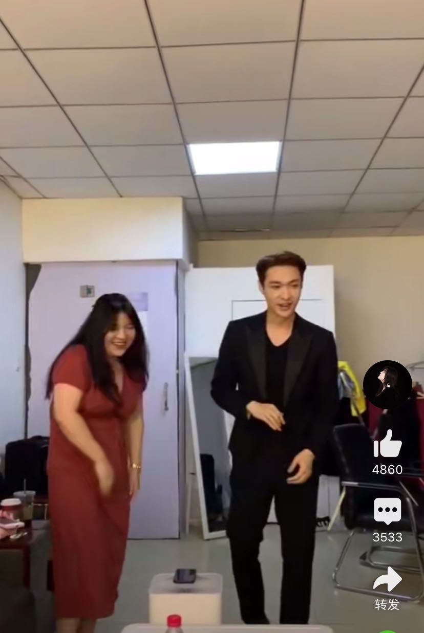 传杨天真和张艺兴闹掰,杨天真发两人跳舞视频辟谣