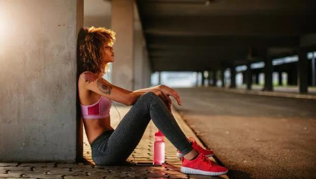 跑步膝盖伤痛预防与恢复,跑步伤膝盖只要5招就可以恢复