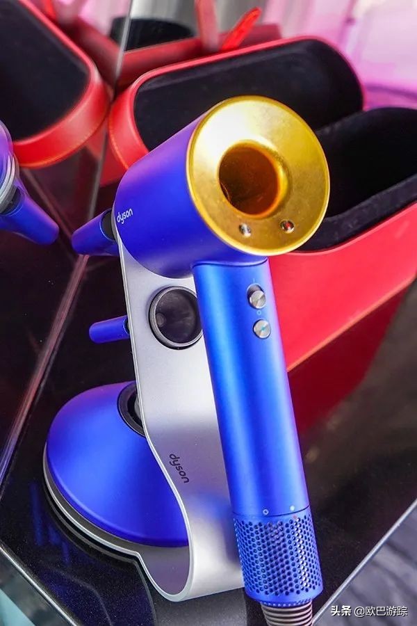 上海东方明珠塔里藏了一个酒店,你知道东方明珠有个酒店吗