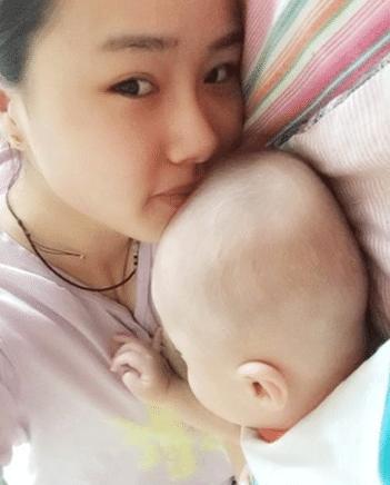 6个月宝宝半夜呕吐不止,八个月宝宝半夜突然呕吐一吃就吐