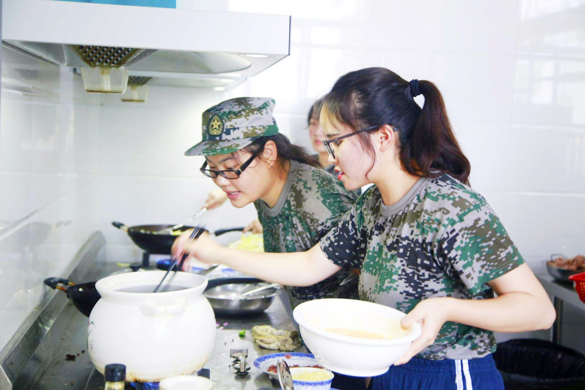 大一新生军训可怕吗,大学新生刚军训完要怎么退学