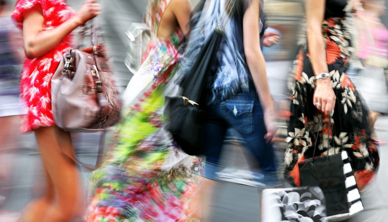 奢侈品市场消费越来越少 (崛起的中国奢侈品市场)