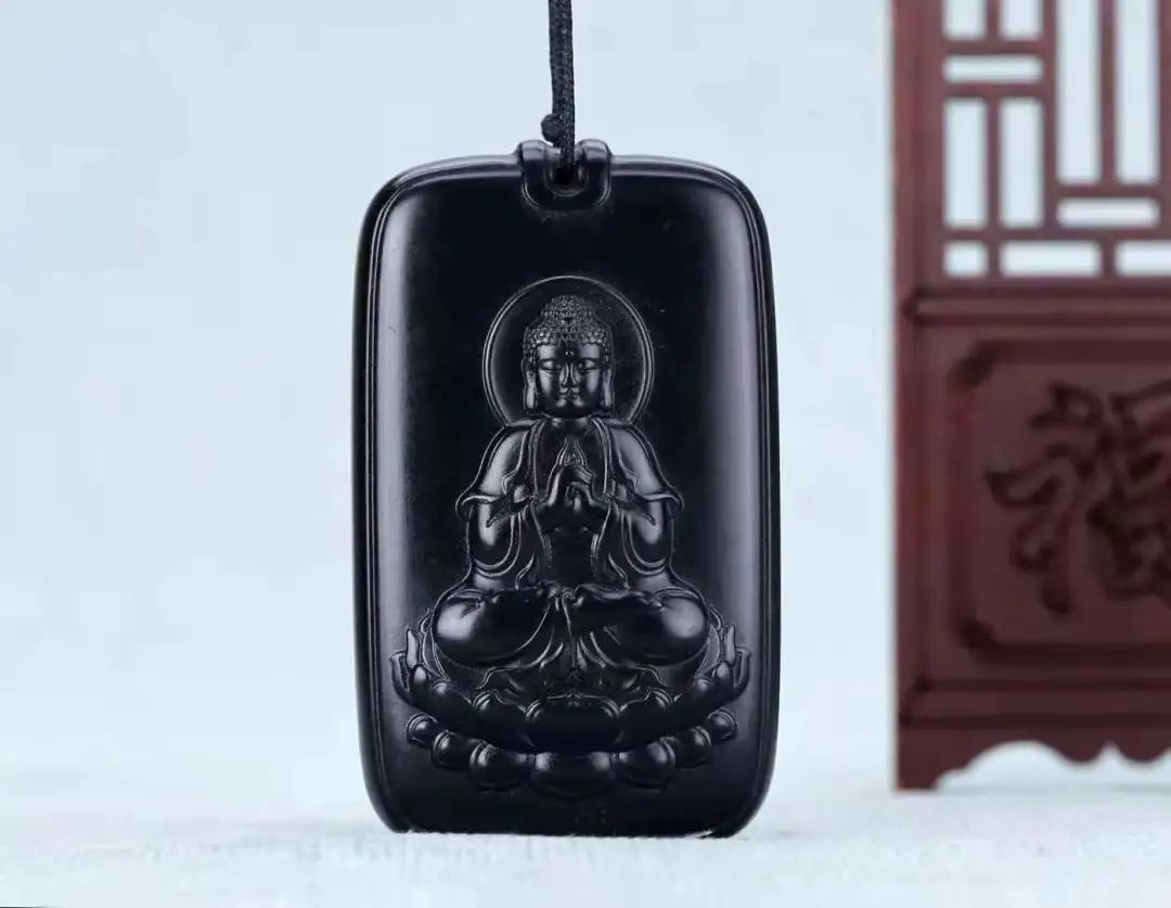 一块墨玉原石多少钱,这块翡翠原石值多少