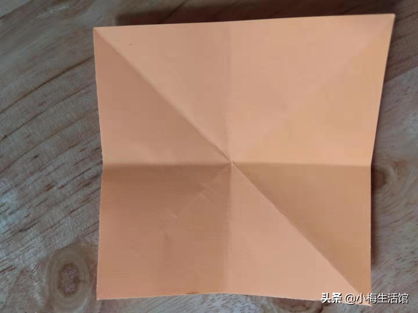 可爱的手工折纸小鱼,折法简单,适合小朋友学的折纸鱼