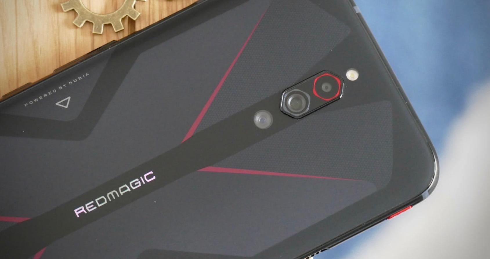 努比亚红魔5g和华为mate9哪个好,努比亚红魔5G屏幕