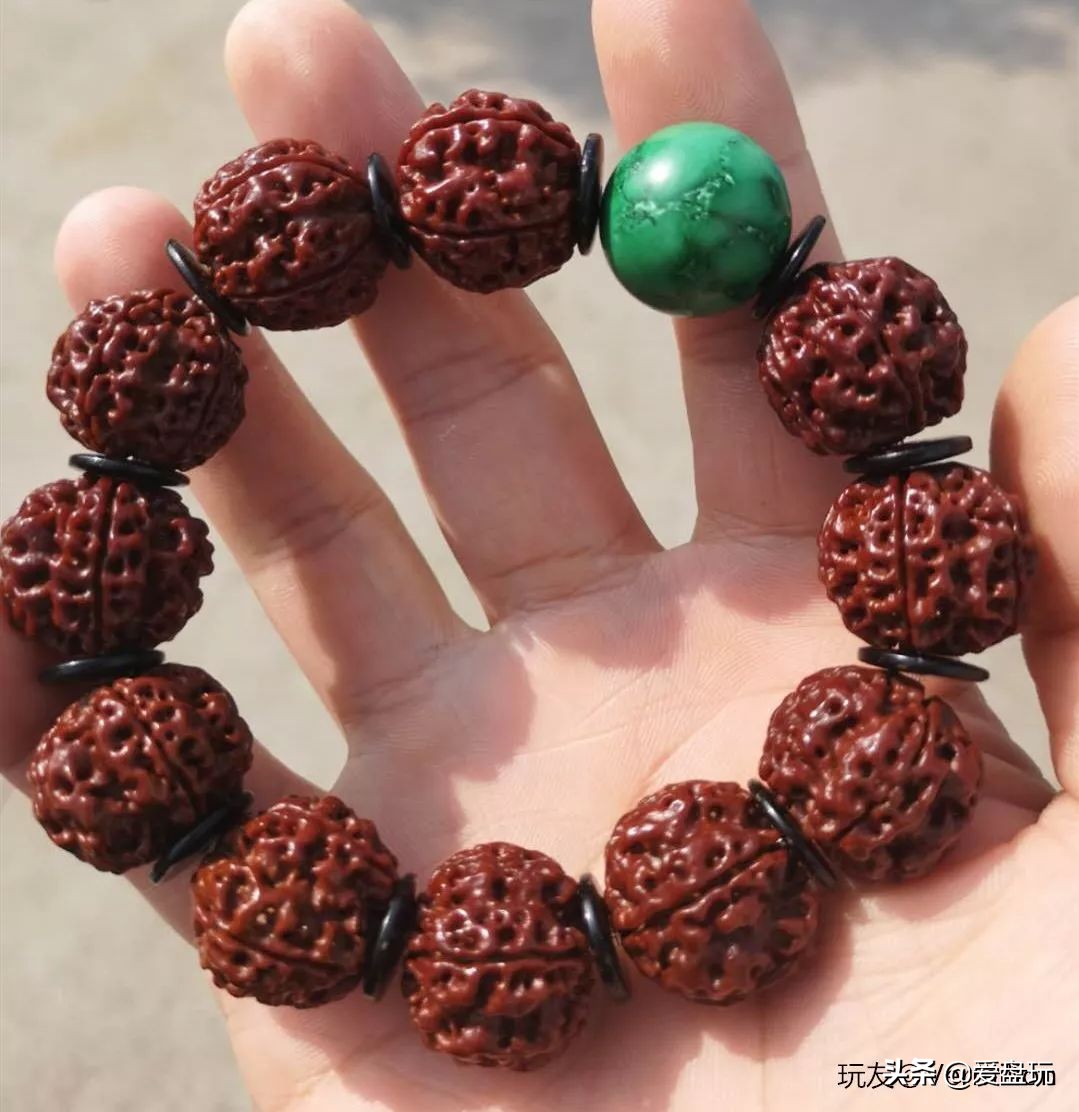 盘玩包浆后变黑的文玩,包浆手串盘玩11毫米