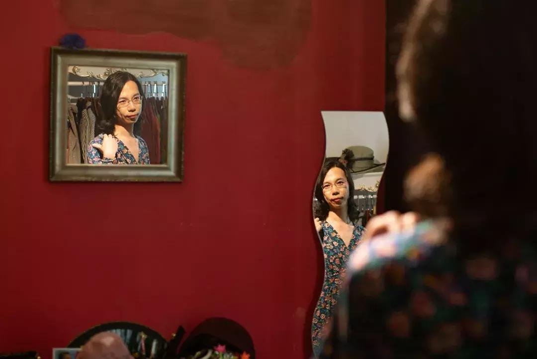 身体不能由自己做主,自己的性别不是自己决定的