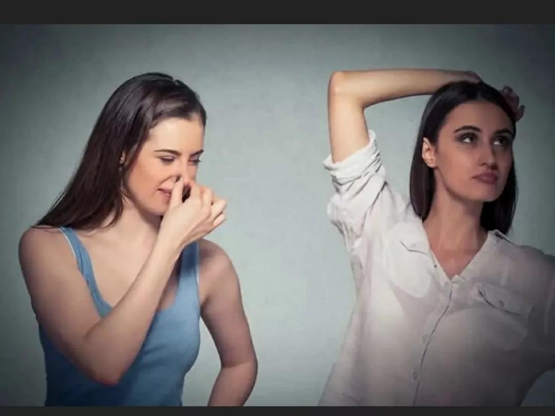 为什么人出汗是酸臭味,为什么一出汗就有味道