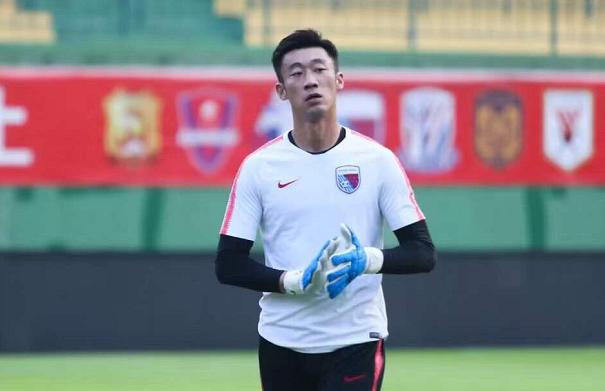 「历史上的今天」中国足球耻辱！国足门神张鹭酒驾被刑拘