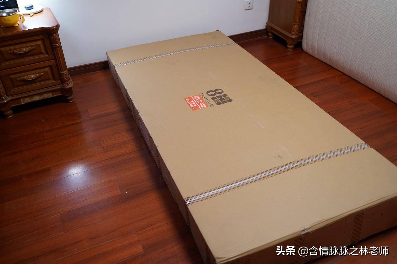 8平方小户型床带飘窗,8平米的小户型床