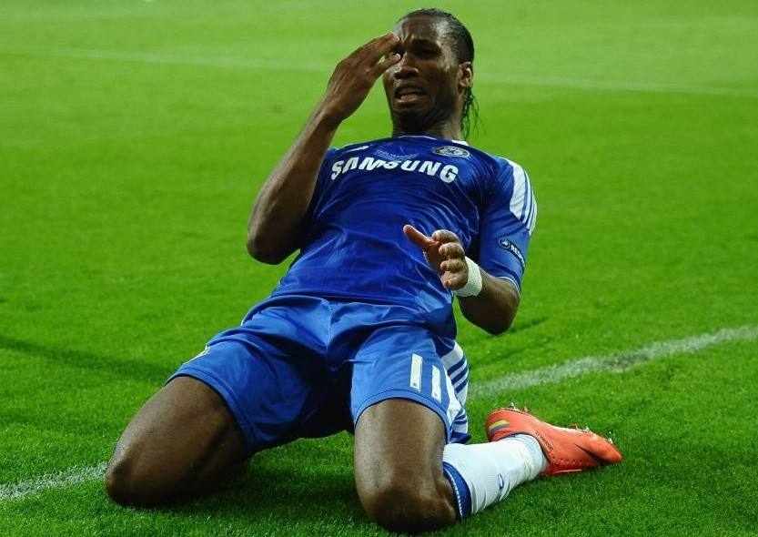 该死的足球！93分门将扑点球续命，96分前锋倒钩绝杀，奇迹升级