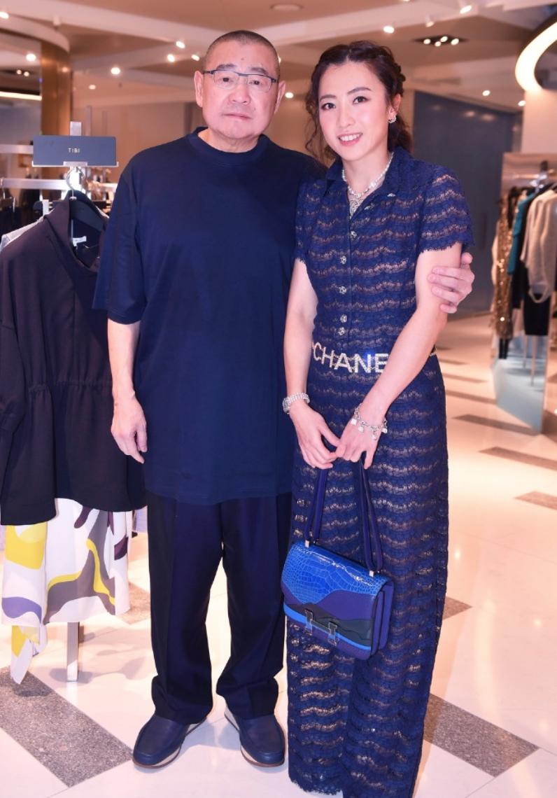 郑秀文和钟楚红同框合影,郑秀文钟楚红为啥成闺蜜