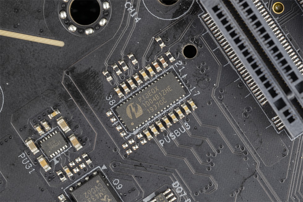 鍗庢搸z490aqua姘村喎瑁呮満,娣卞害瑙f瀽鍗庢搸z490