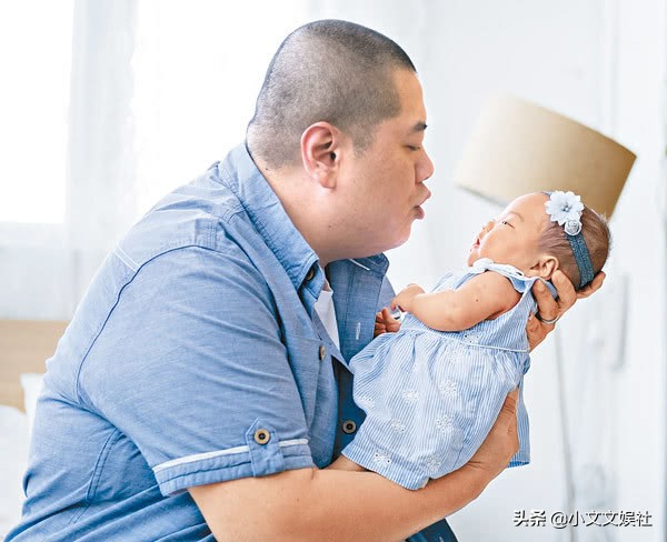 他最穷时全身只有9块钱，曾自曝女儿早产脑出血，如今终否极泰来