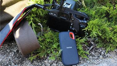 闪迪移动固态硬盘首次使用教程,闪迪固态移动硬盘连接相机