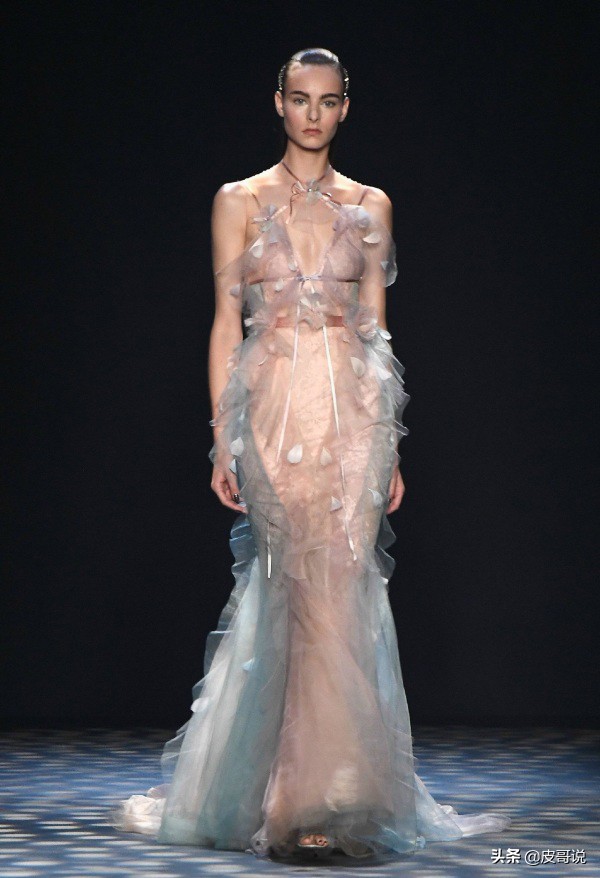 欧根纱面料是什么材质做的,欧根纱是什么质感