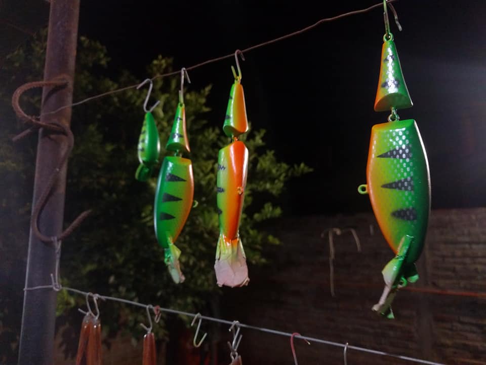 高手果然在民间，牛人不舍得买路亚鱼饵竟自己做，这手艺绝了