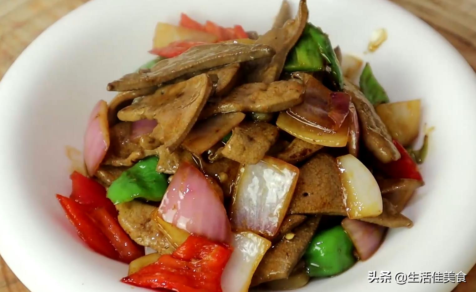 猪肝要怎样炒才会又脆又嫩,怎样才能使猪肝嫩滑