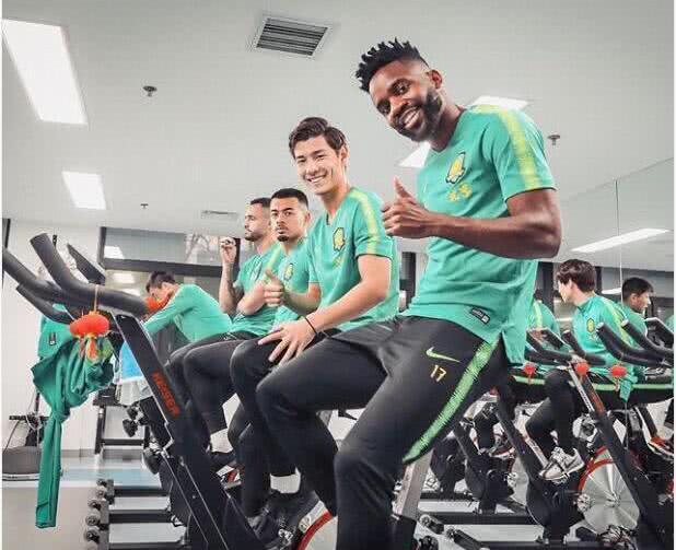 归化球员侯永永资料,侯永永中国籍