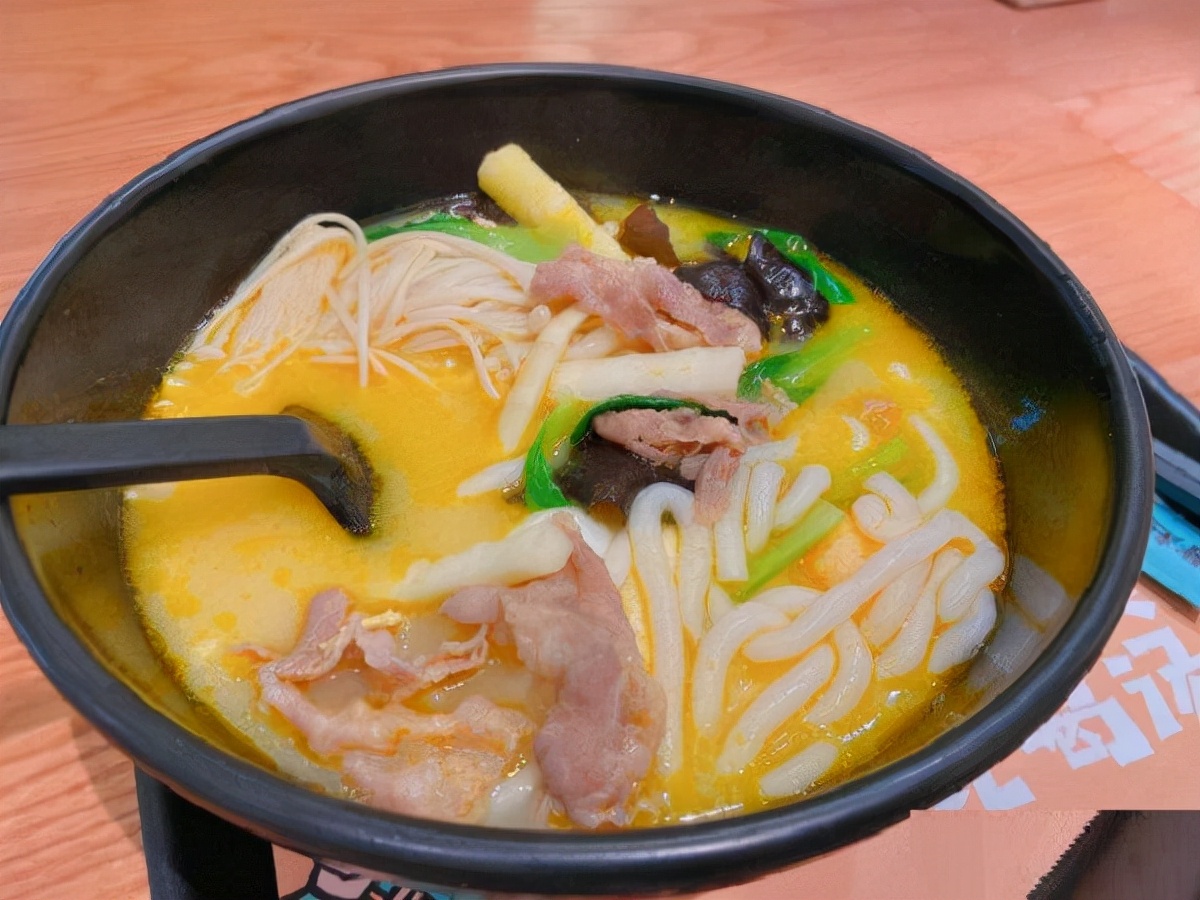 昆山金鹰附近美食小吃街,昆山嘉联益附近小吃街