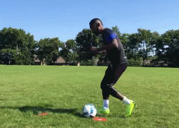 像阿扎尔一样带球,阿扎尔五个过人技巧