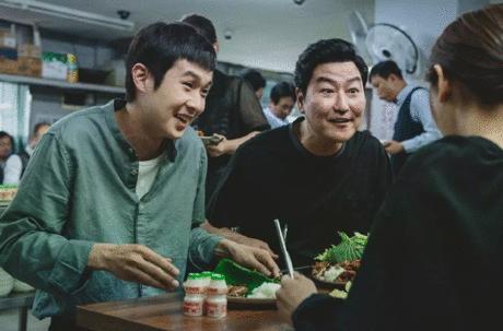 韩国催人泪下的电影9.2评分,韩国豆瓣评分8.0以上的电影