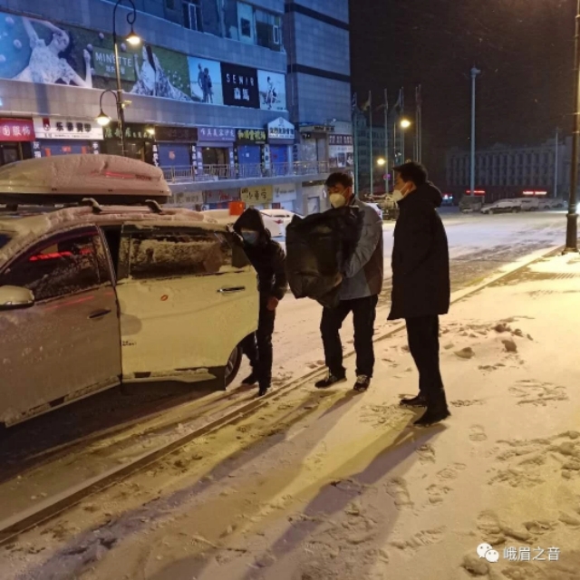 写给康安医院里那些拒绝吃盒饭的同胞