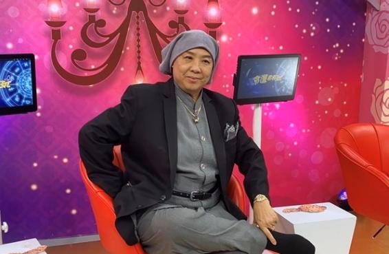 费贞绫人生经历,费贞绫出家视频