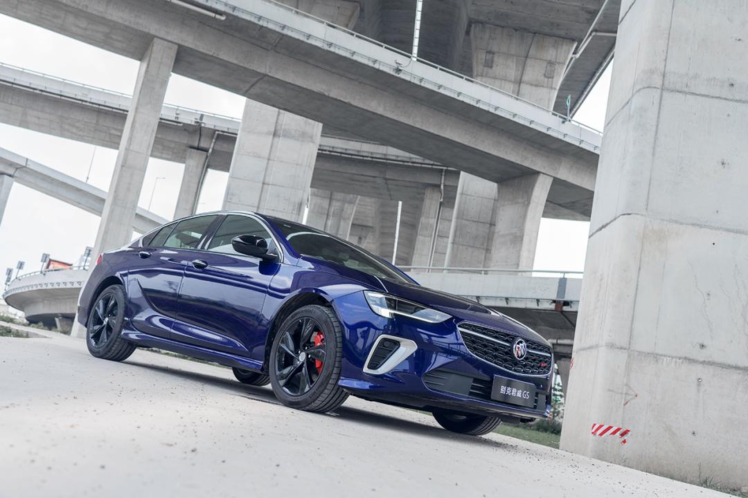 2021款别克君威gs精英版试驾视频,2016君威gs纵情顶配版试驾