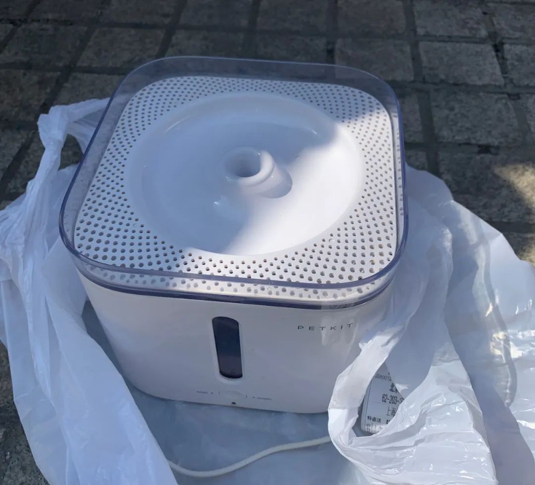 小佩饮水机3代漏电吗,小佩宠物饮水机真的有用吗