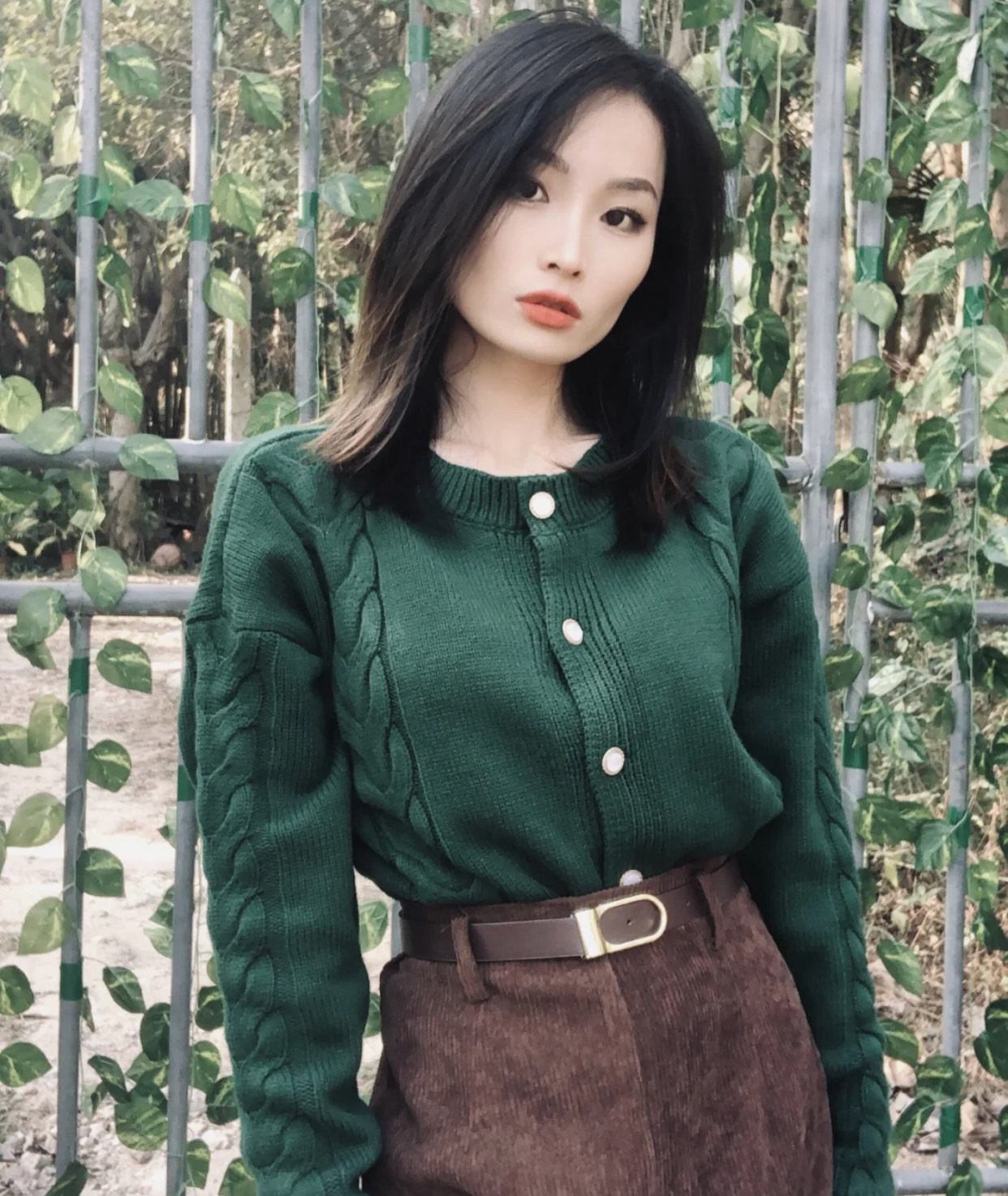 改善方脸脸型提升颜值小技巧,方脸中短发怎么扎好看简单气质