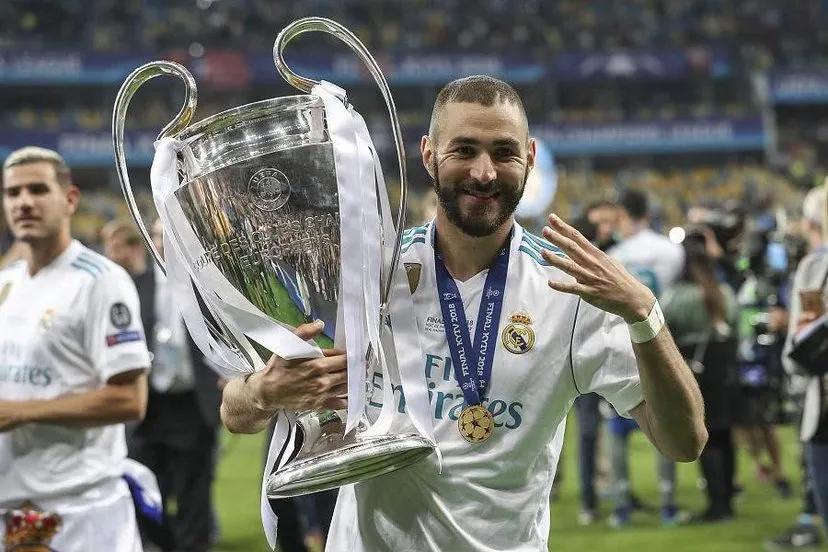 阿尔及利亚裔足球明星,阿尔及利亚足球明星盘点