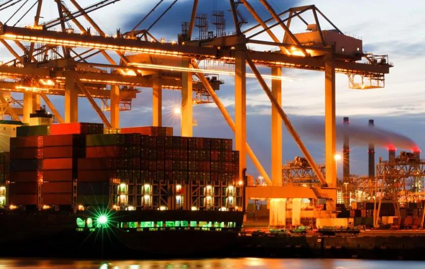 海运费为什么持续涨价,海运费下降会导致什么影响