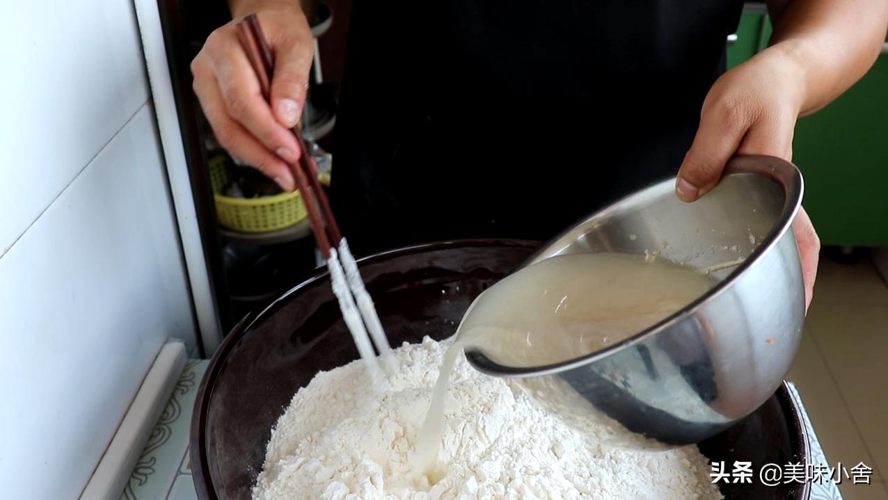 蒸包子不要直接上锅蒸牢记3诀窍,包子蒸的时候很好蒸完突然塌陷