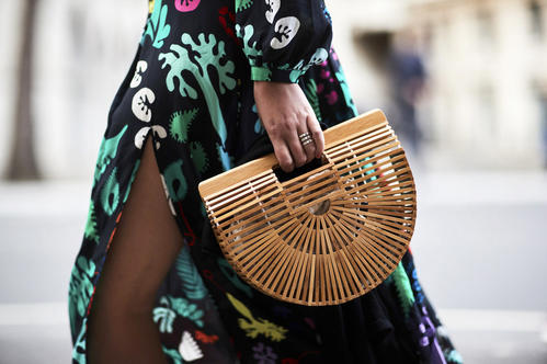 你喜欢包包么有哪些包包值得推荐,买大牌包包给你们实实在在的好处