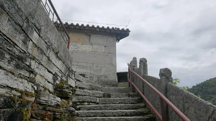 黔南第一山在什么地方,黔南第一山在哪里