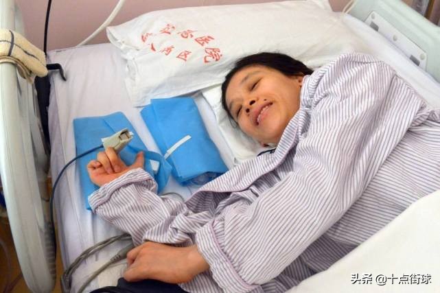 桑兰当年因伤致残得到多少赔偿,冠军桑兰高位截瘫17年是谁导致