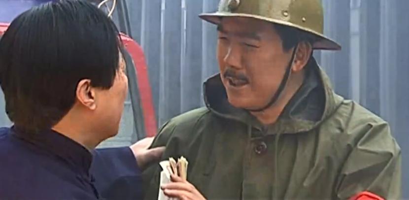 新闻联播片头多少年了,开播40多年新闻联播换片头背景