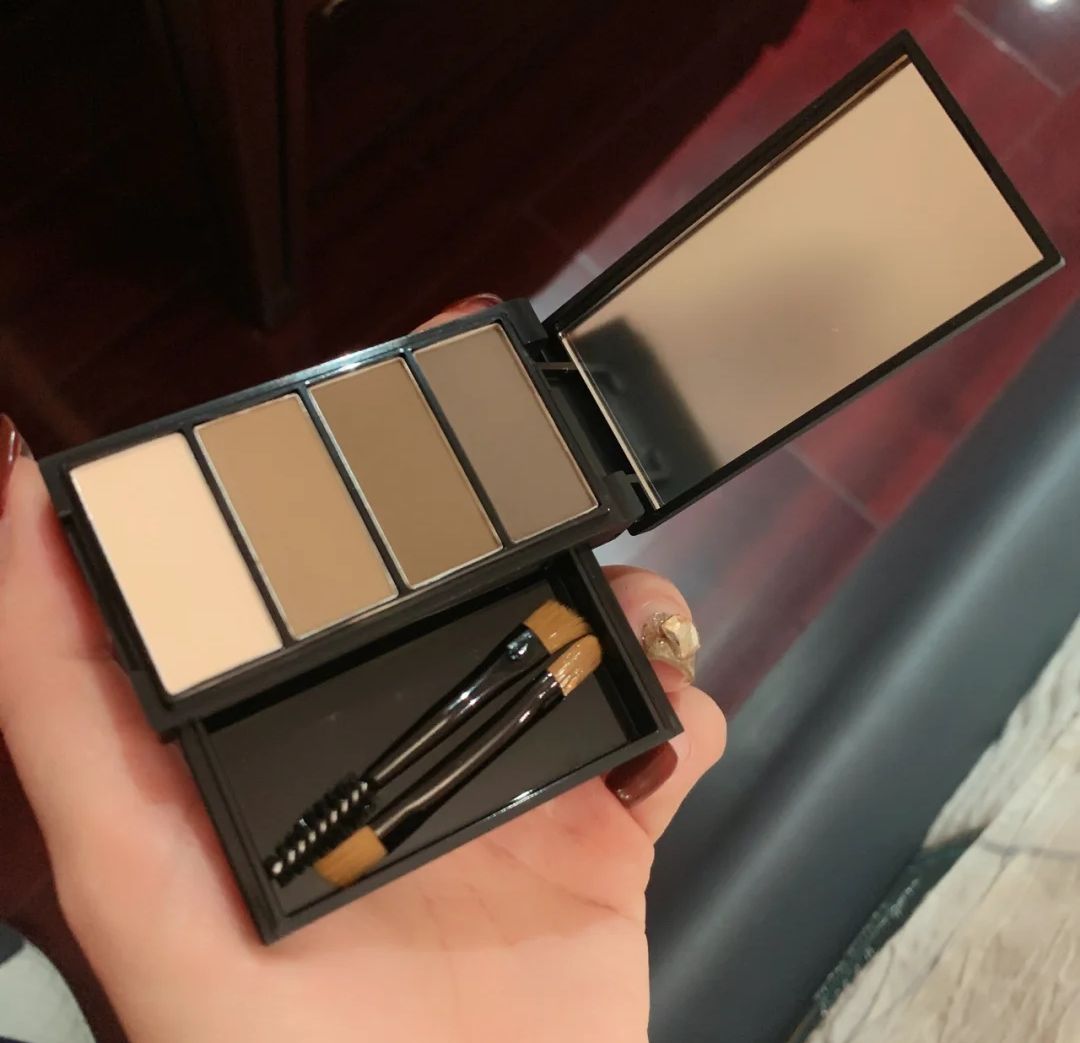 李佳琦薇娅风格,李佳琦薇娅粉底