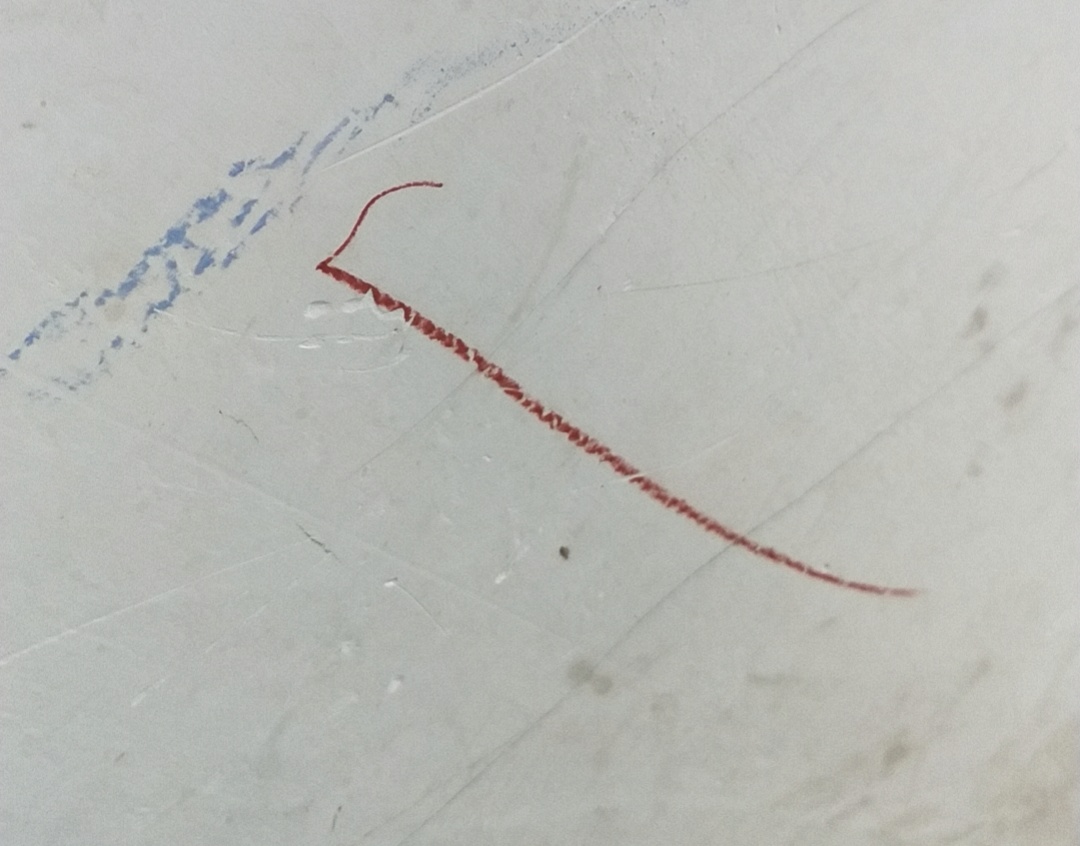 房屋墙面起黑点是什么原因引起的,如果墙面有霉点怎么办