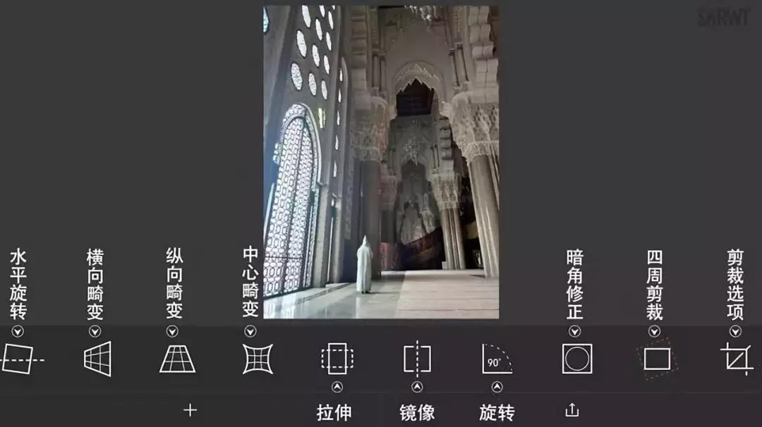 手机拍照变形严重,拍照变形了用什么软件修