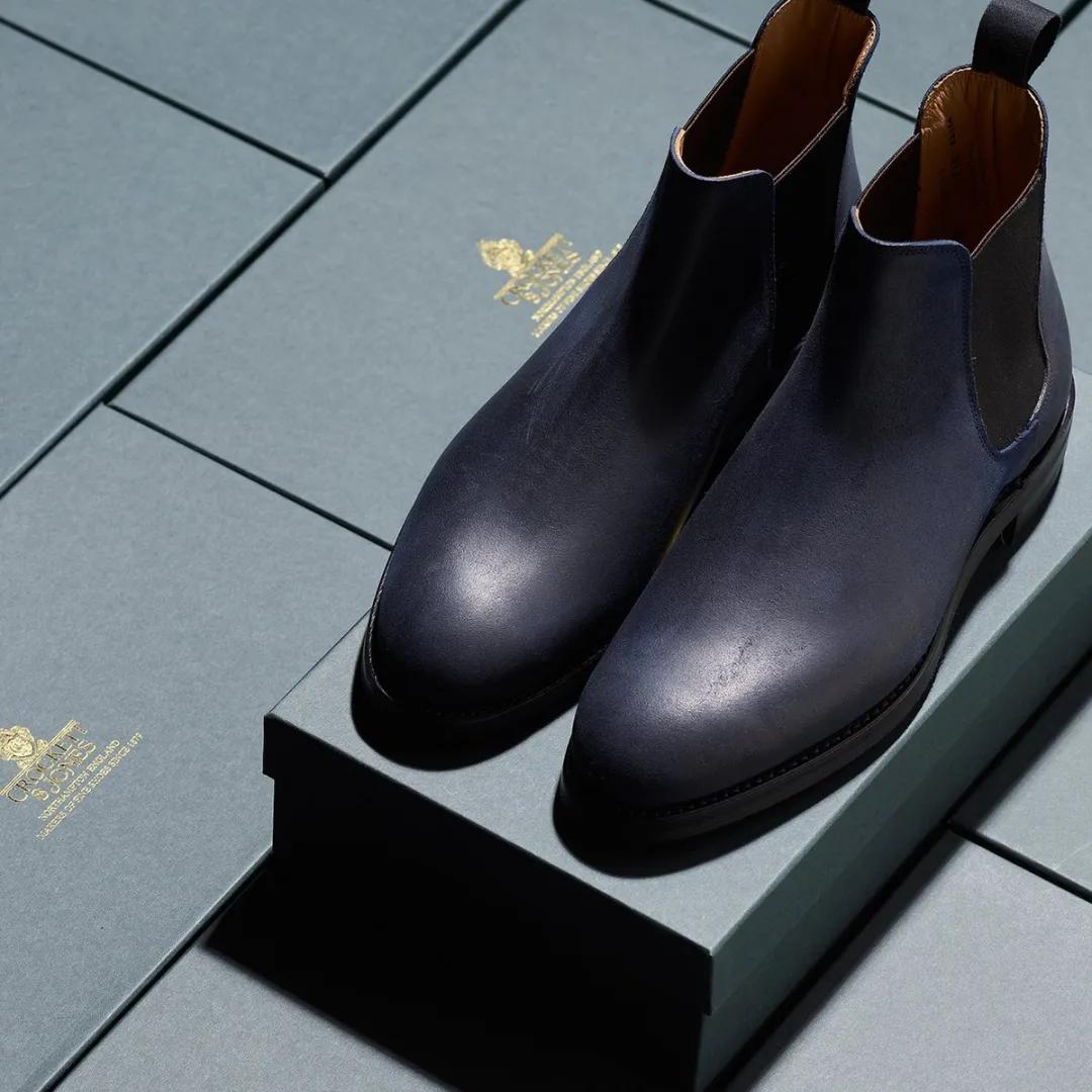 在秋冬季初尝绅士靴？认准这两款，正闲场景轻松包办