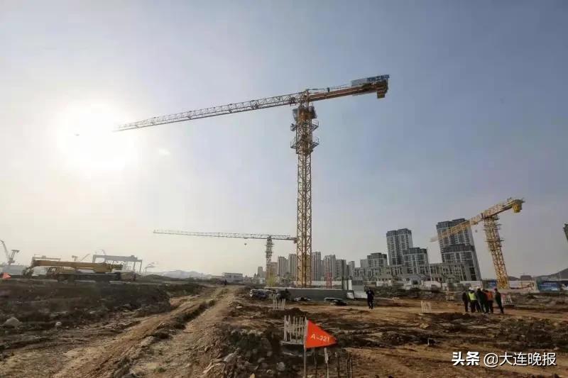 大连第二座专业足球场,大连最好的高尔夫球场